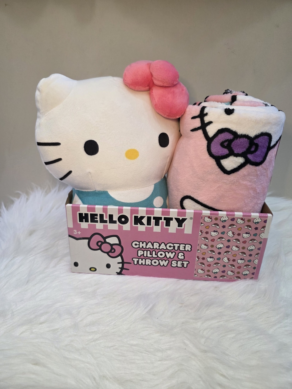 Hello Kitty Pink Character Pillow & Throw Set